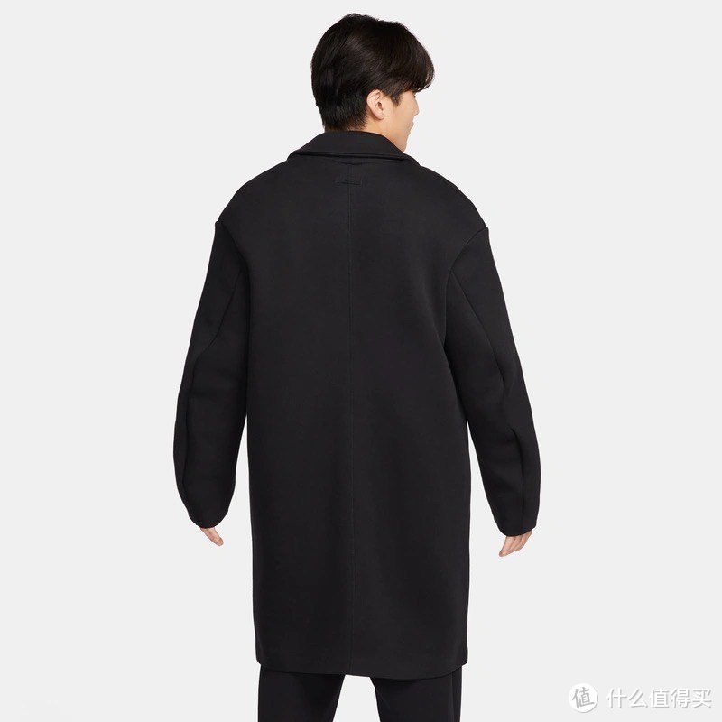 NIKE SPORTSWEAR TECH FLEECE REIMAGINED 男子宽松版型风衣——时尚与舒适的完美融合