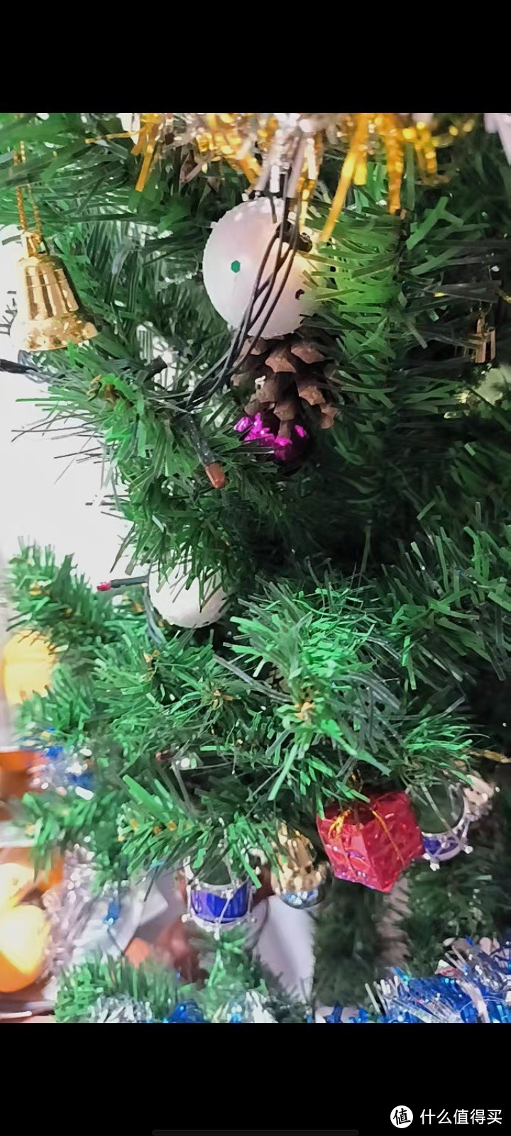 圣诞儿童礼物--圣诞树