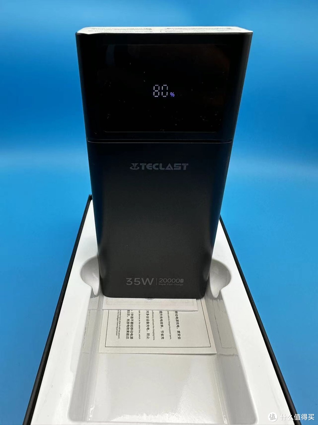 TECLAST 充电宝 20000 毫安时 35W 超级快充 PD27W 大容量数显移动电源，你的出行必备神器