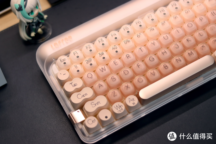 粉嫩高颜值，洛斐粉底液圆点机械键盘：「美」只是优点之一