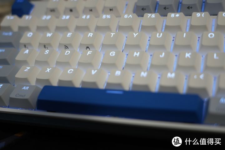 机械键盘怎么选择？杜伽K610W三模机械键盘：双系统自动识别，全键无冲突设计，热插拔轴体