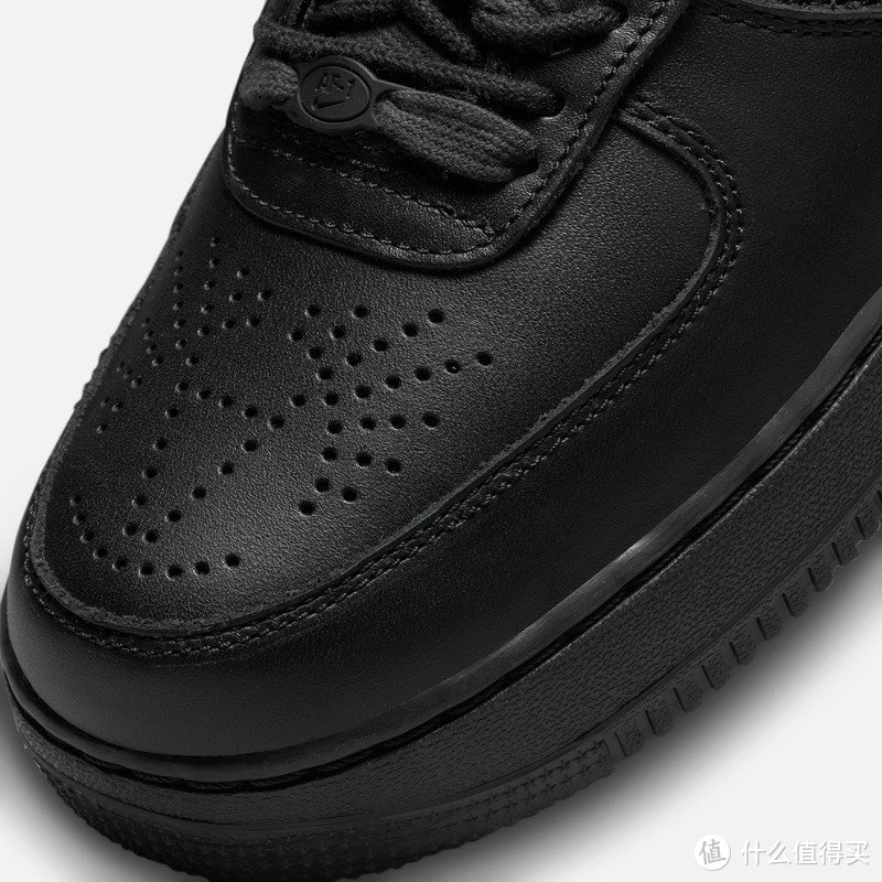 NIKE AIR FORCE 1 LOW SP 男子空军一号运动鞋：携手意大利，演绎街头篮球风格新篇