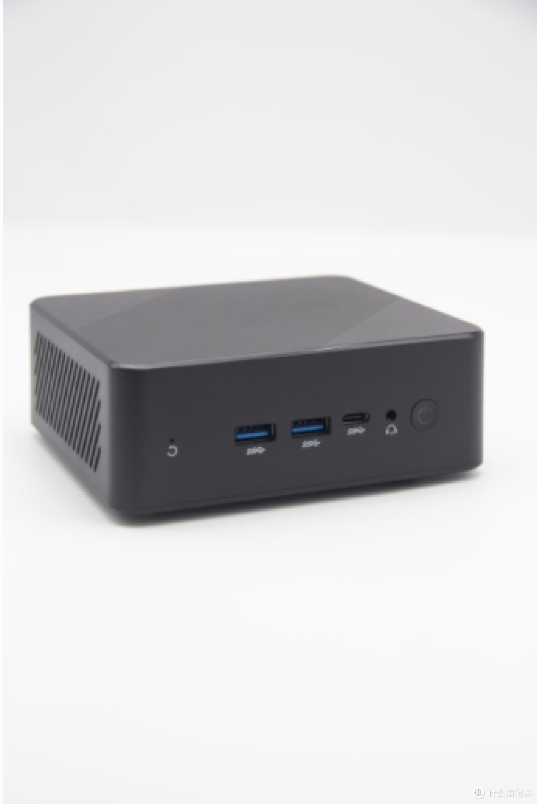 迷你主机新秀：搭载Windows 11与高端硬件，小巧身材释放强大能量_台式机_什么值得买