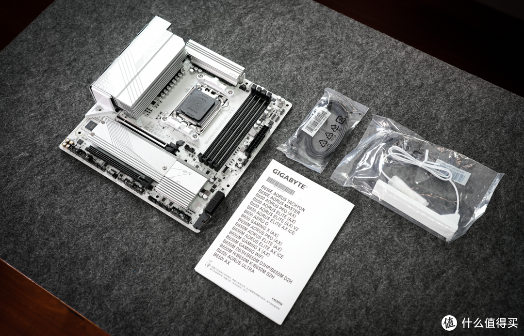 想装AMD全白全家桶？快试试技嘉B650M冰雕，颜值到性能都在线