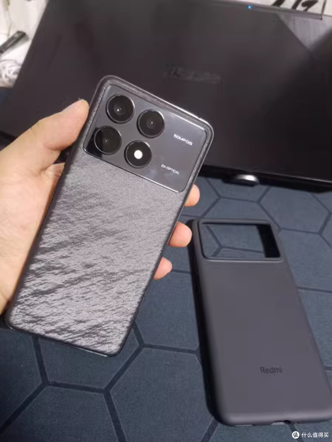 红米 Redmi K70 系列:“高性价比”旗舰之称实至名归！