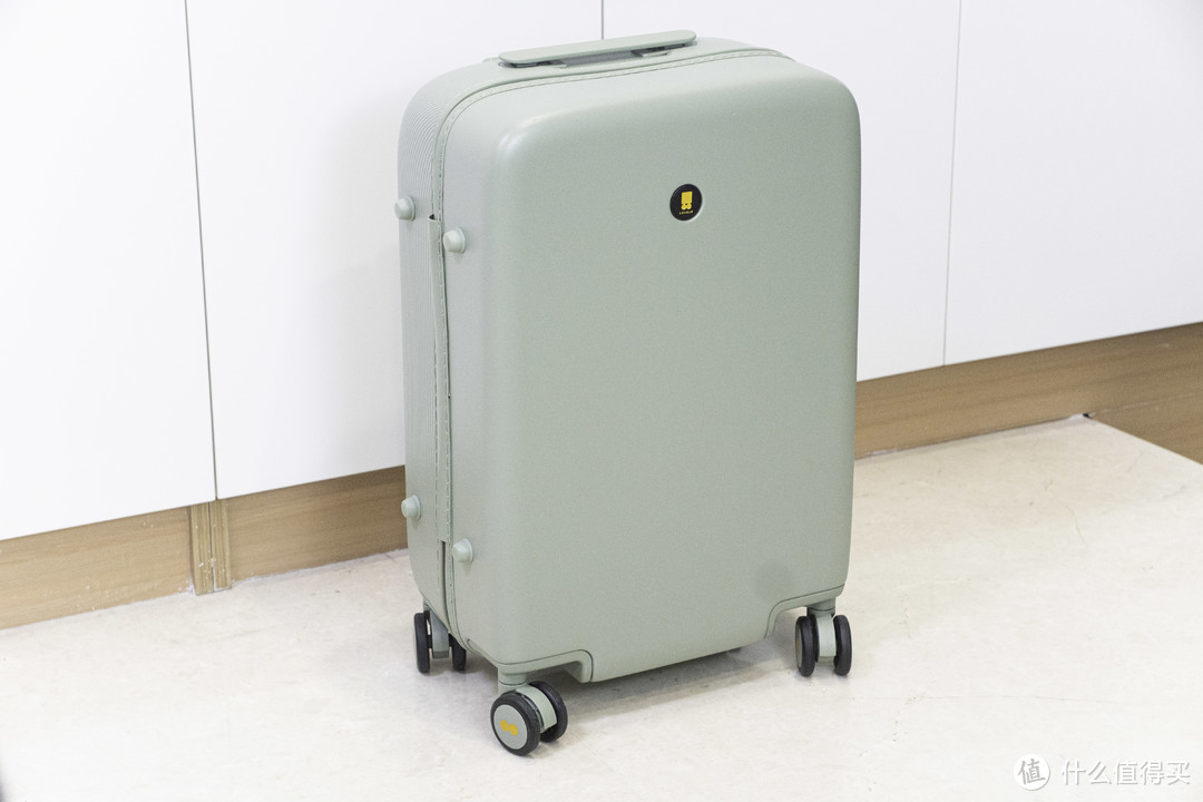 地平线8号nono系列20寸行李箱也太可爱了吧，颜值功能双在线！