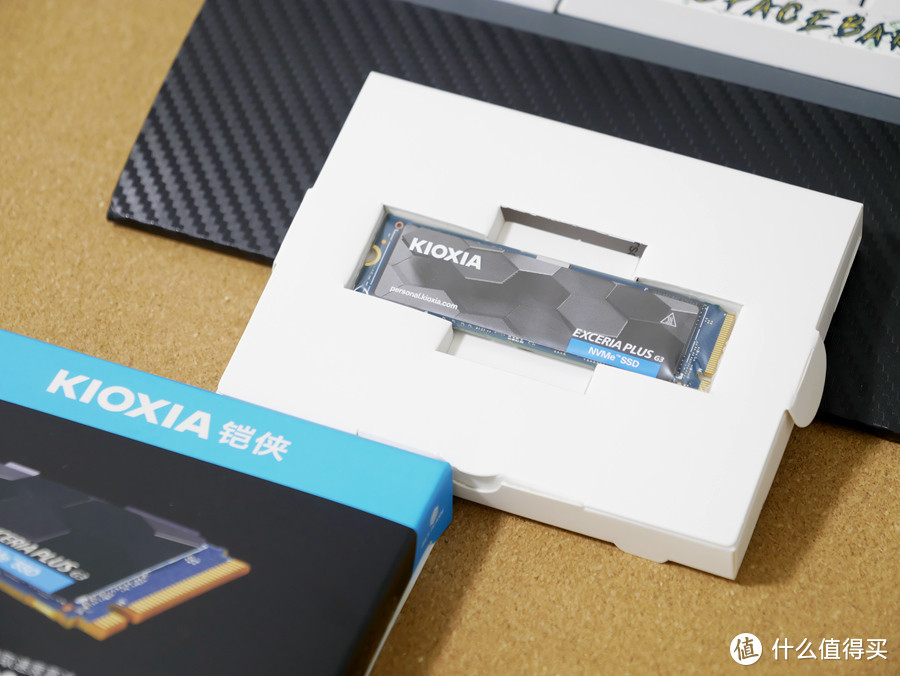 PCIe 4.0固态硬盘の原厂信仰：铠侠EXCERIA PLUS G3  SD10！