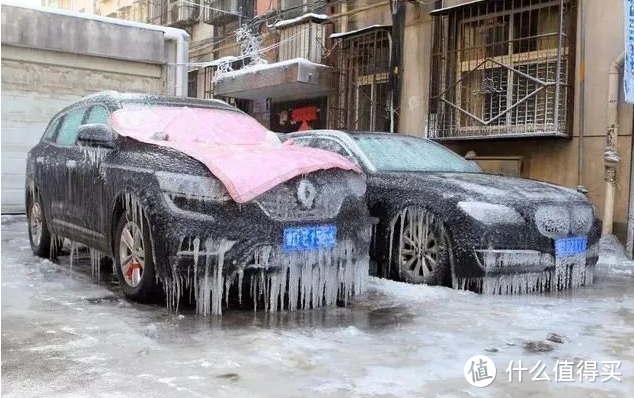 设计之惑：这个冬天，炫酷外表下的真实问题让你体验汽车鸡肋的创新