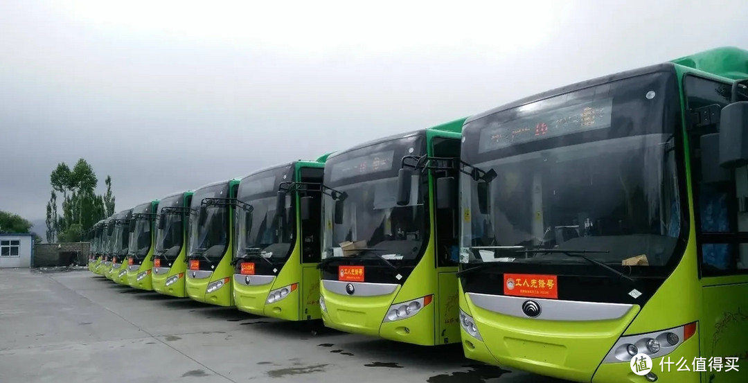 新能源公交车冷“趴窝”！谁为公交车的全盘电动化买单？