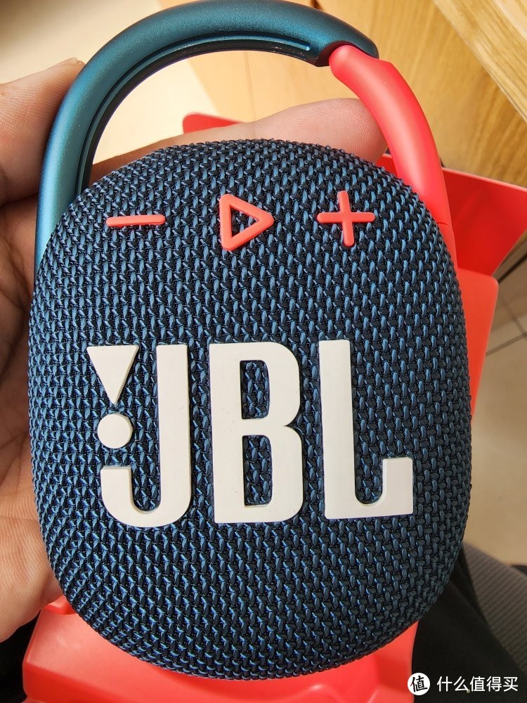 JBL CLIP4 无线音乐盒：颠覆传统，重新定义户外音响体验！