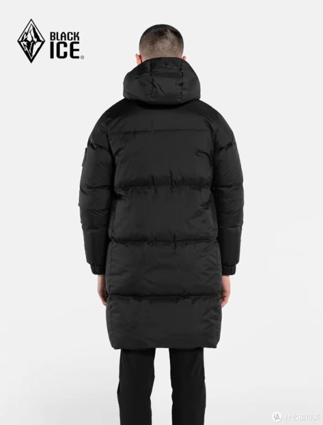 黑冰中长款加厚连帽羽绒服，充绒量300多克，蓬松度650+，90优质鸭绒，仅售500多元，秋冬有它不怕冷 