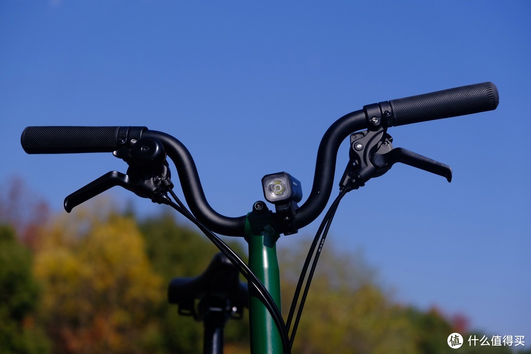 入手小布的第一件装备Fenix菲尼克斯BC15R高亮自行车灯走起