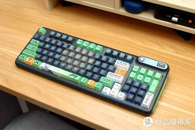 潮物分享：珂芝上新Z98 IP定制款机械键盘，二次元爱好者必入