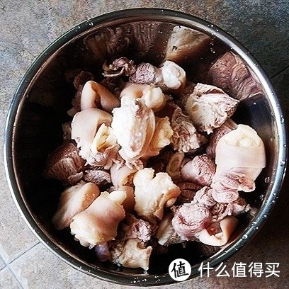 羊肉炭锅的独特魅力：烹饪的艺术与滋味的融合