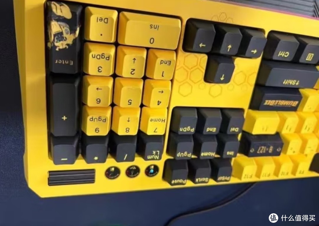 雷神KG8104R大黄蜂联名版游戏机械键盘鼠标套装有线黄色键鼠红轴