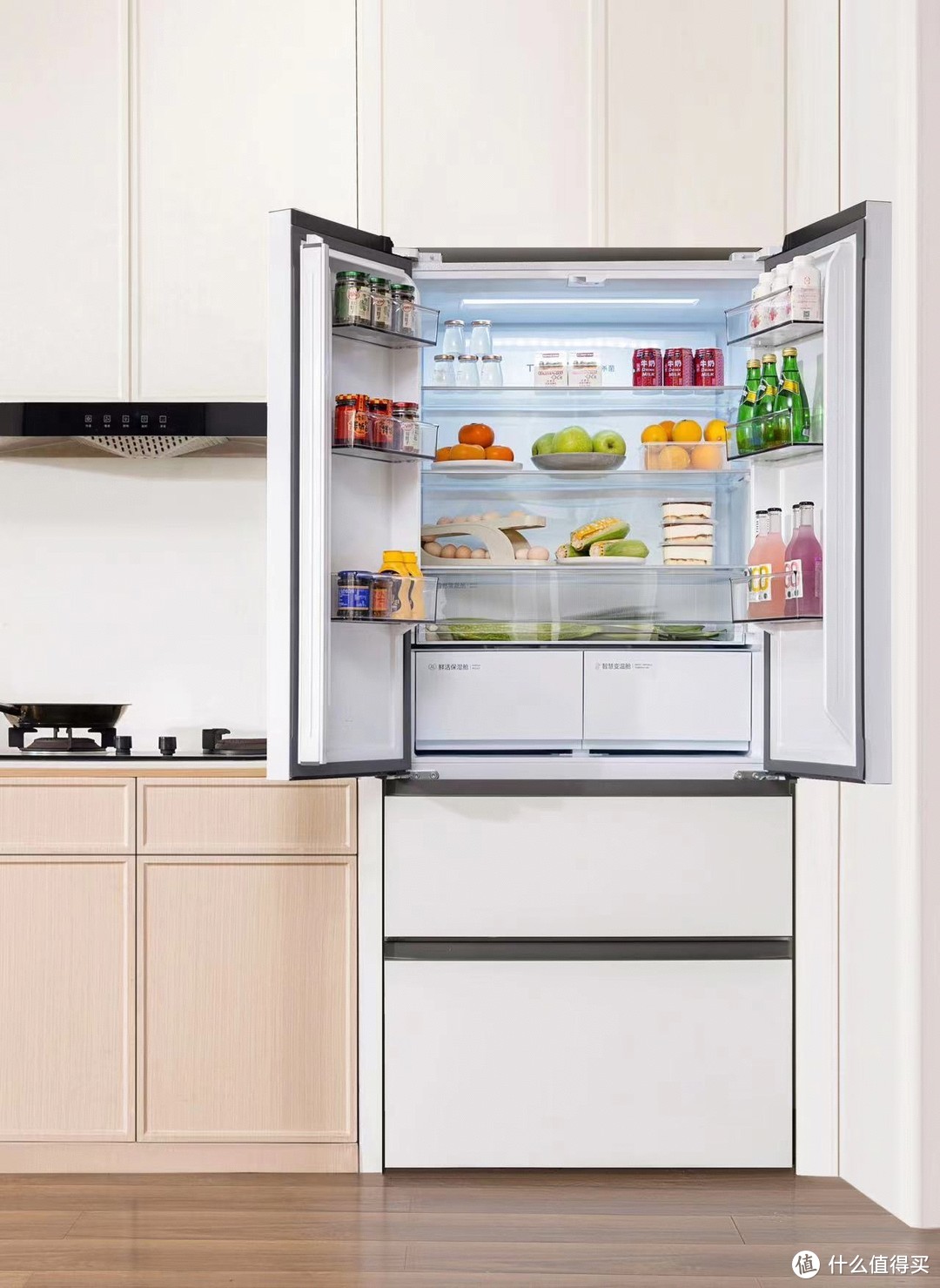 TCL超薄零嵌法式冰箱：好看又好用的家居新宠