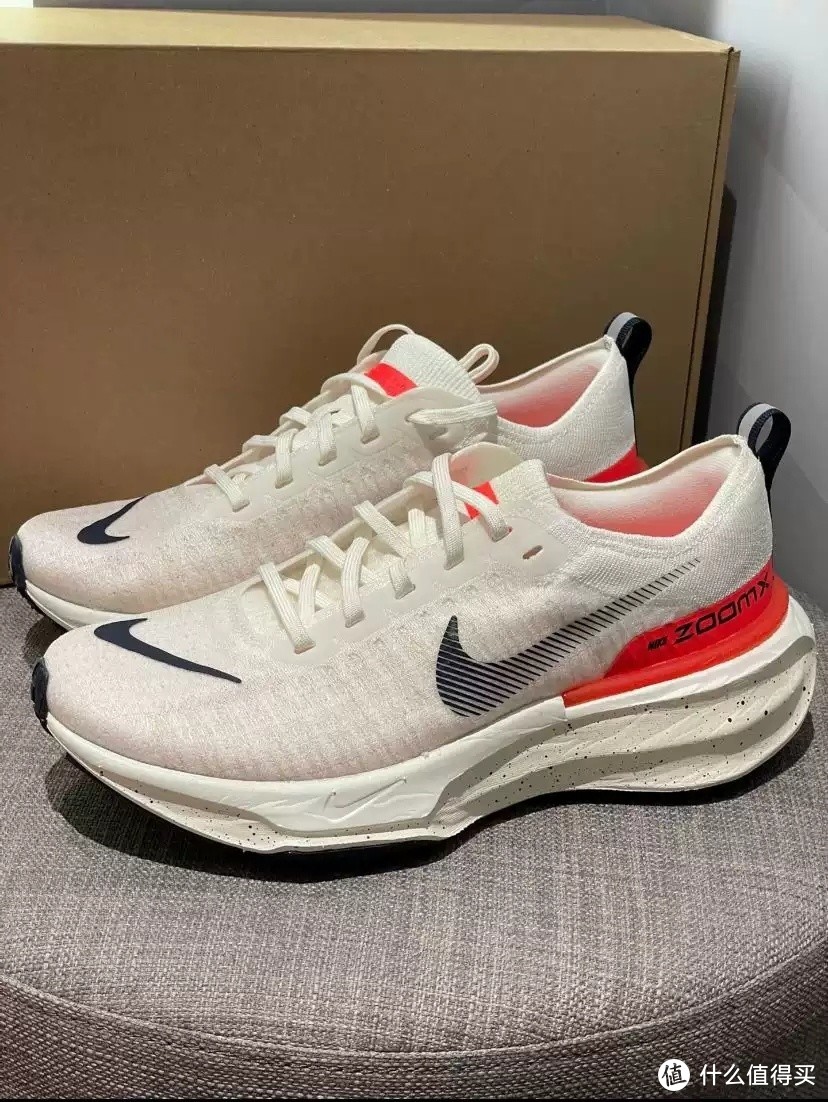 Nike ZoomX Invincible 女款开箱