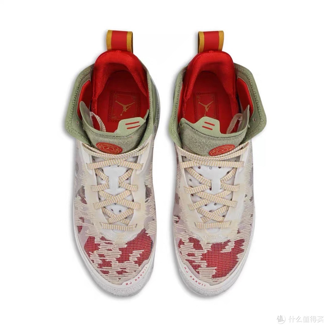 轻盈与力量：AIR JORDAN XXXVII CNY PF 男子篮球鞋的华彩篇章