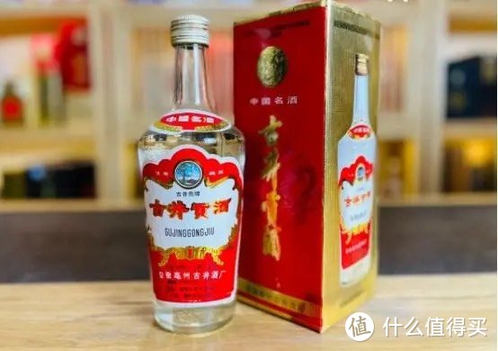 十大便宜纯粮食酒推荐：别看包装不起眼，口感酒质好