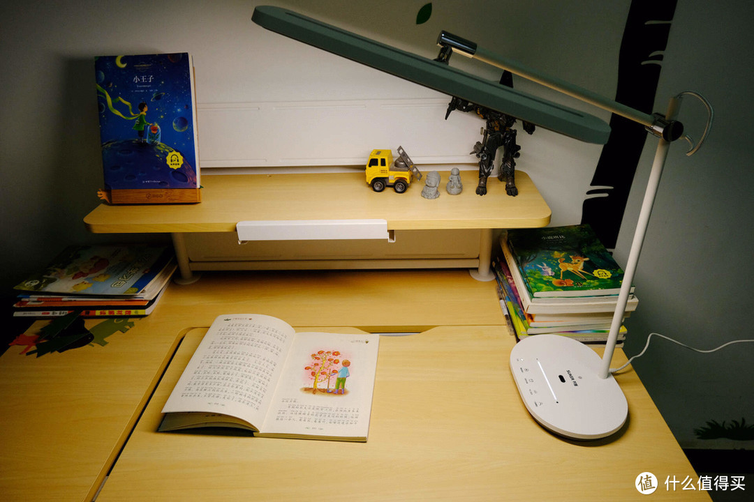 为孩子打造的书客L1Pro护眼台灯：让学习更轻松！【学习灯推荐】