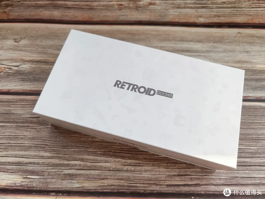 小屏毕业机 Retroid Pocket 4 Pro 安卓掌机深度测试