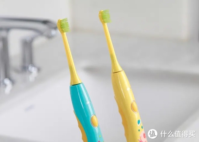 儿童电动牙刷好不好？三大伤牙隐患缺陷注意避开！