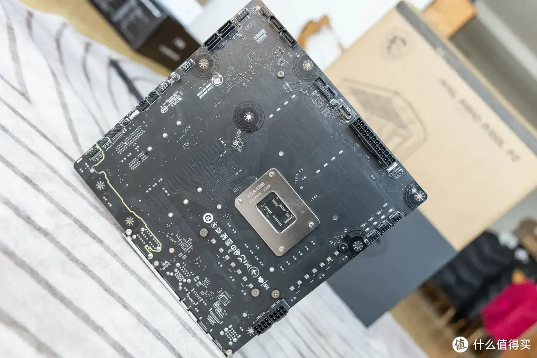 “背”感新喜，MSI B760M PROJECT ZERO背插主板装机体验