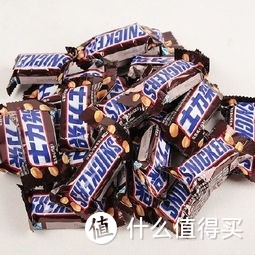 SNICKERS 士力架