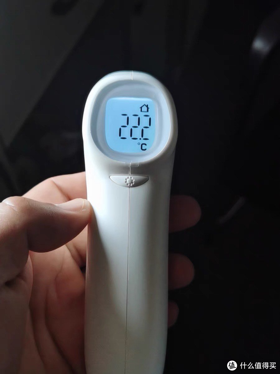 体温计是一种重要的医疗设备，在疫情和平时都具有广泛的应用