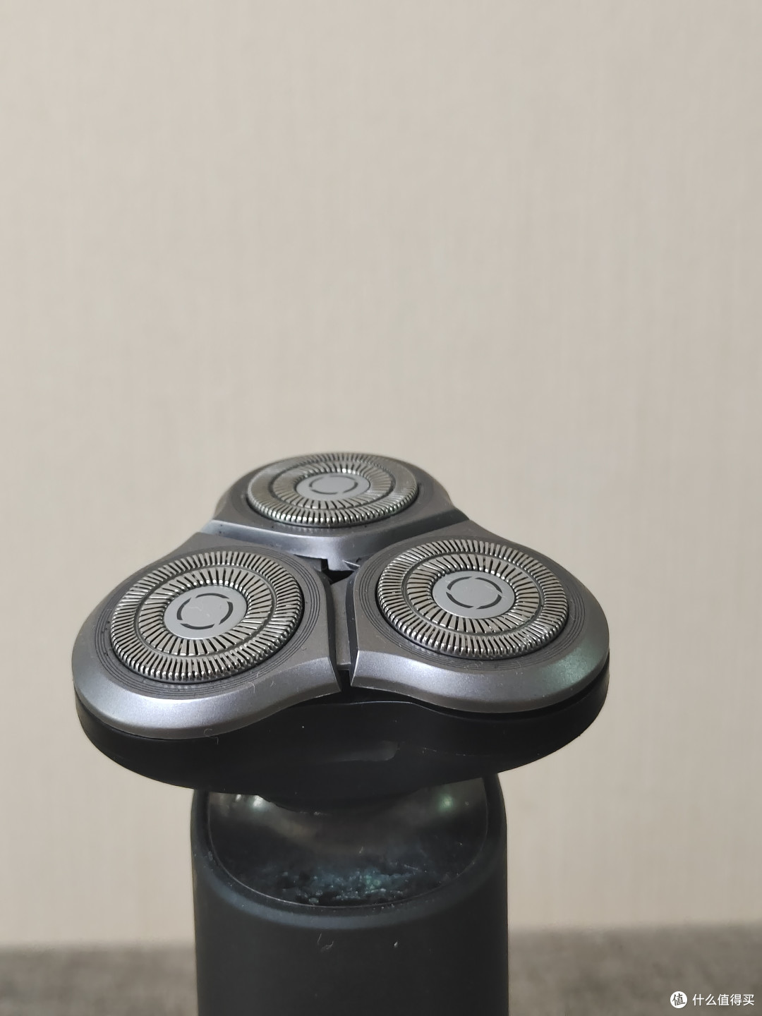 米家电动剃须刀s101男士刮胡刀,刮的干净,价格便宜.