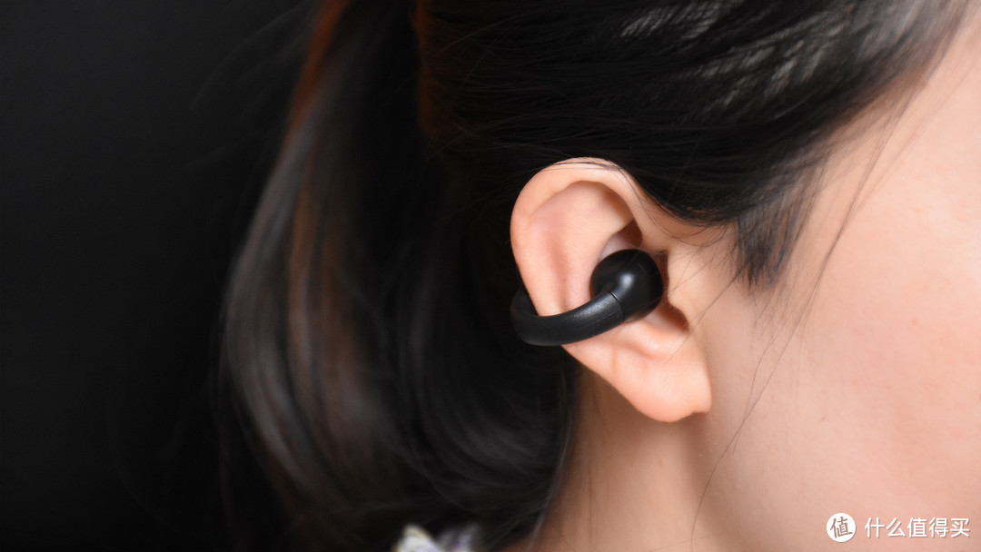 Sanag塞那S5 Pro蓝牙耳机：耳夹设计佩戴舒适，智慧屏解锁新玩法