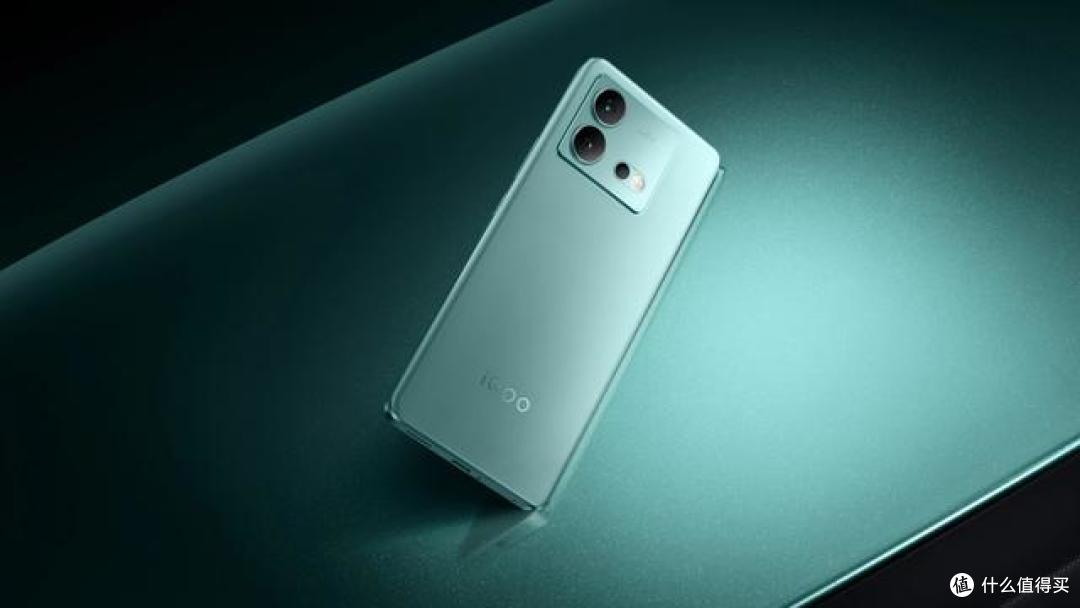 2024年春节购机指南：预算1800元左右买什么手机好