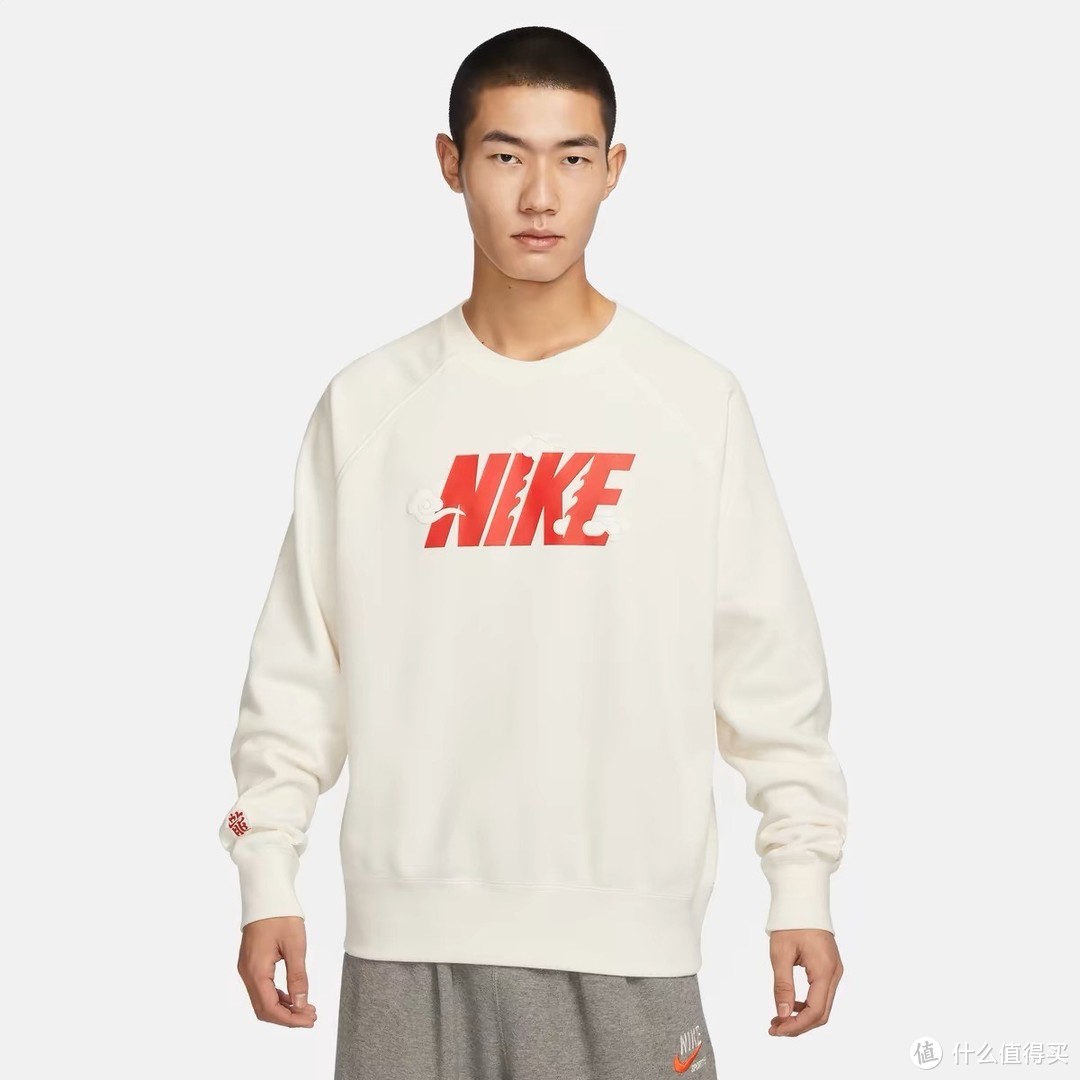 唤醒内心的龙年之力——NIKE SPORTSWEAR 男子加绒圆领运动衫