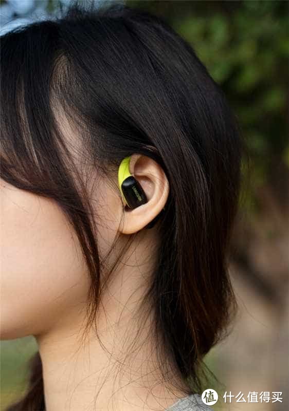 兰士顿AirFit运动耳机：耳挂式不入耳耳机，你的运动好搭档！