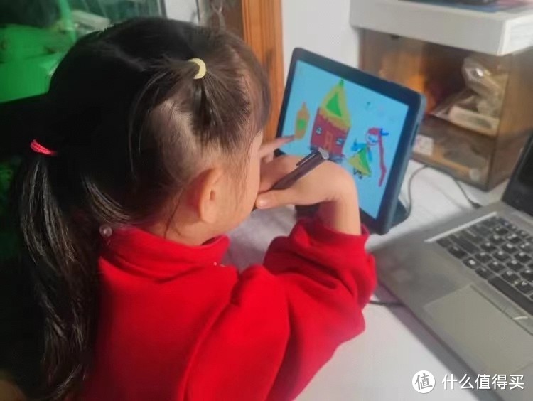 科大讯飞AI学习机C10S：孩子的智能学伴，让学习更高效