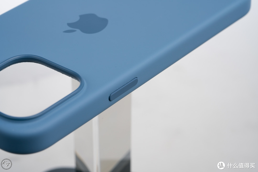 运气貌似还行的8成新 - Apple iPhone 15 Pro Max 凛蓝色硅胶保护壳