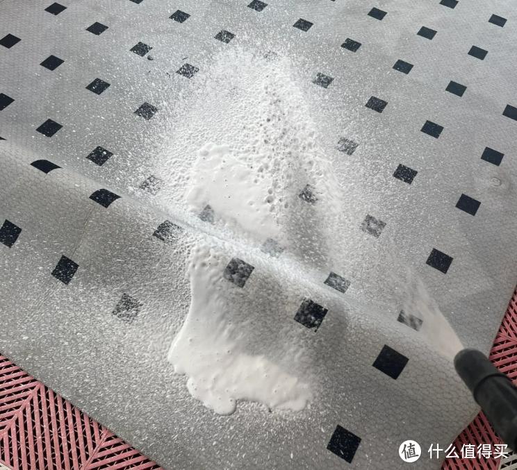 建议：客厅，尽量别放这4样东西！并非误导，都有所依据