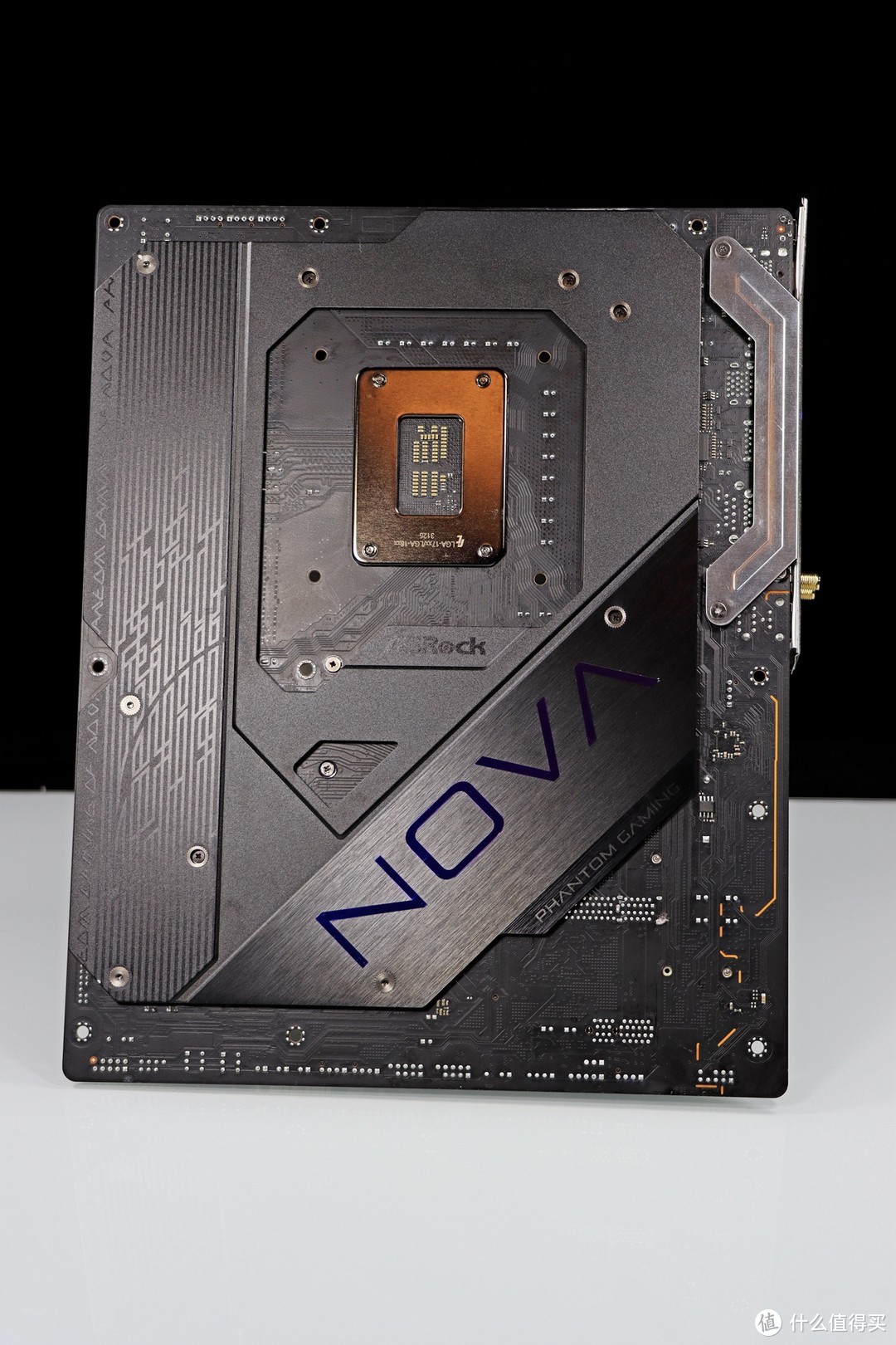 游戏、专业生产力、AI 我全都要！Z790 NOVA + RTX 4070Ti SUPER 月白实力装机