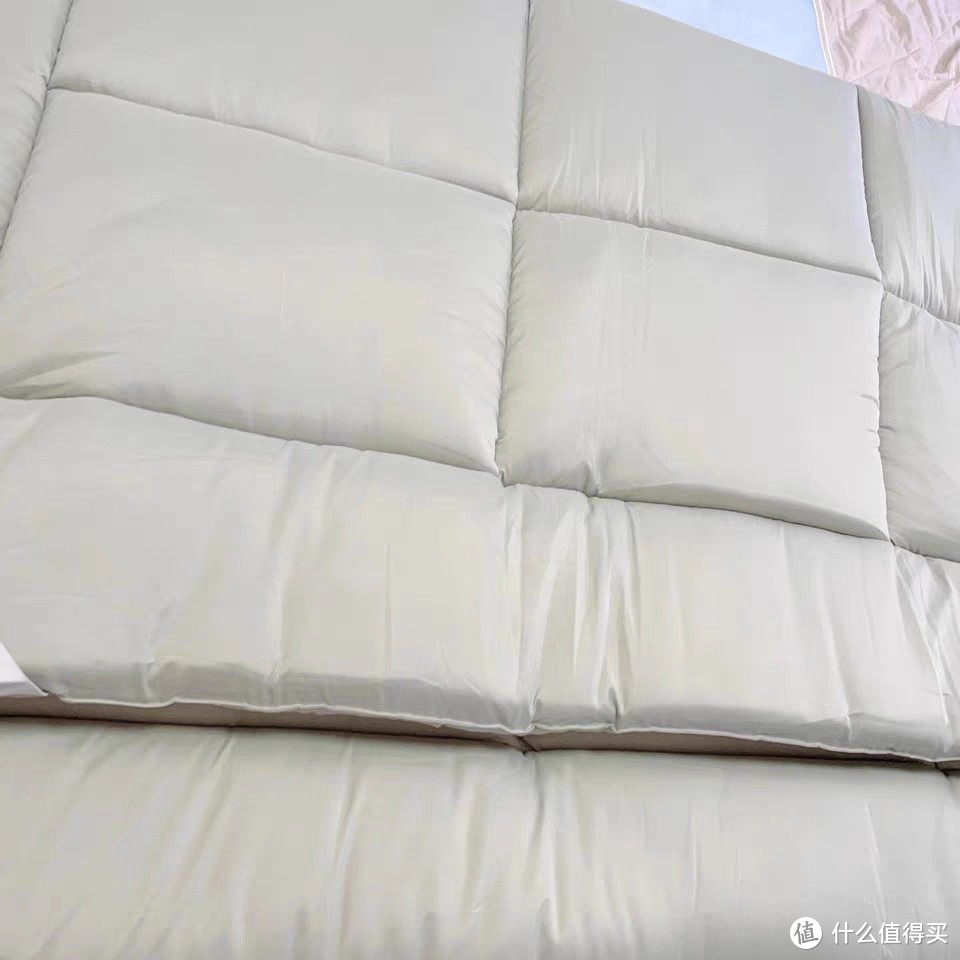 新疆棉花之魅，拉芙菲尔床褥带你体验纯净睡眠