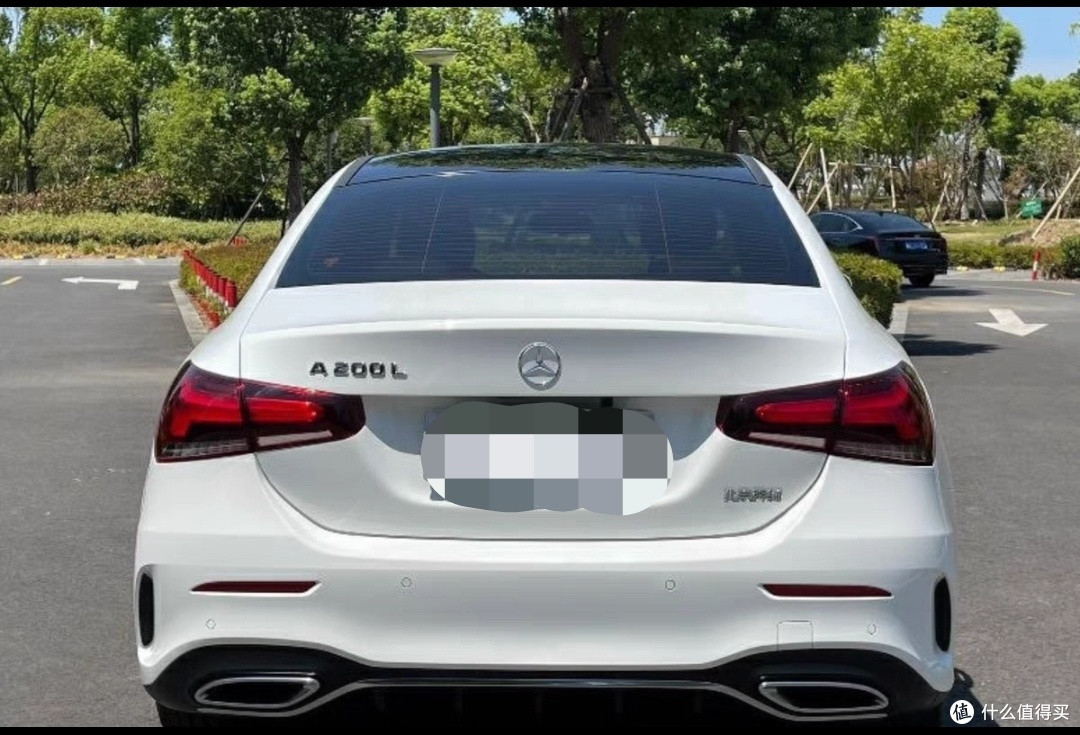 整车>轿车>mercedes-benz/奔驰轿车>文章详情>a200l时尚型,指导价27