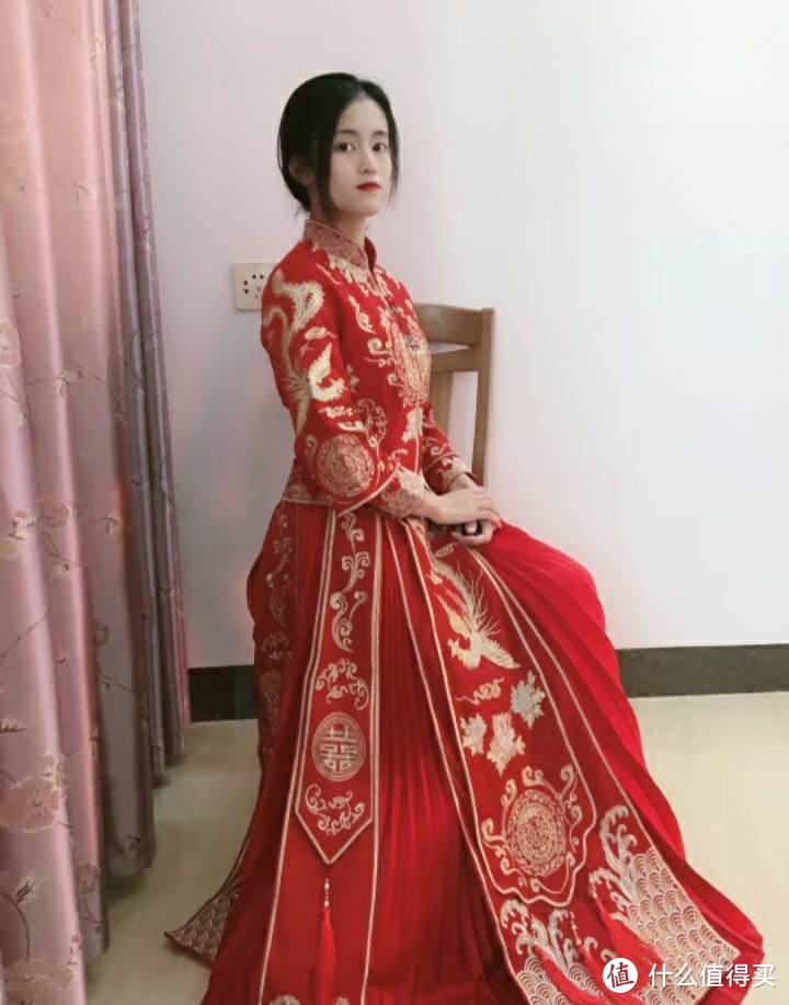 传统与现代的碰撞！红色中式婚纱如何成为时尚新宠？