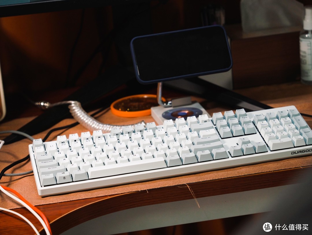 杜伽K310金牛座机械键盘：情人节送礼的不二之选