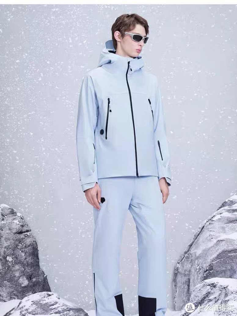 DESCENTE与BRAM VAN DIEPEN联名设计滑雪服：科技与时尚的完美融合