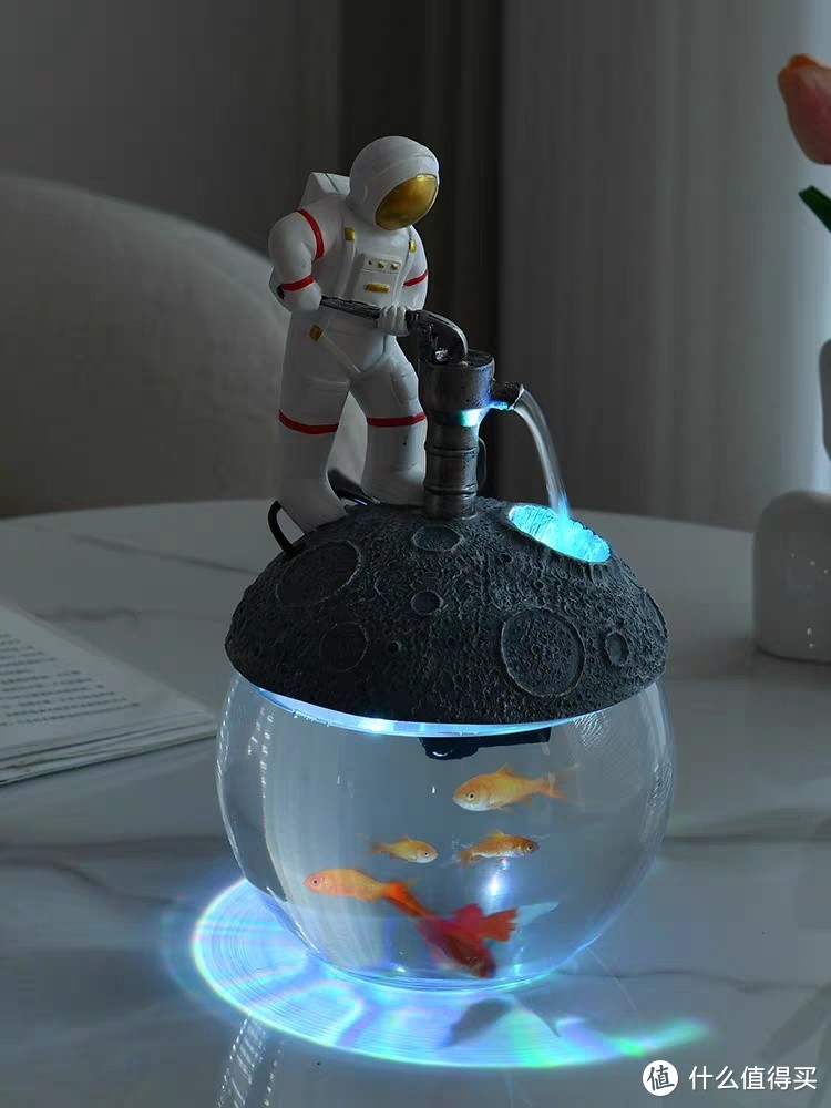 创意月球太空人循环流水喷泉鱼缸家居装饰客厅礼品办公桌面小摆件