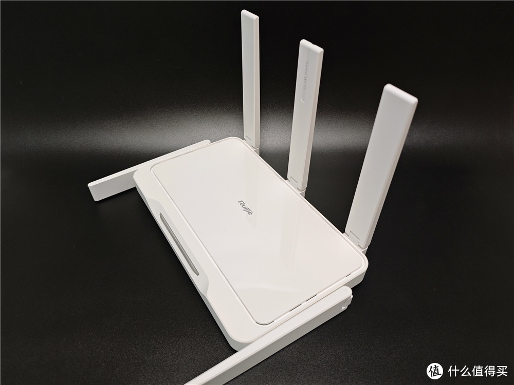 锐捷雪豹,百元价位电竞路由器,为您开启专属游戏WiFi