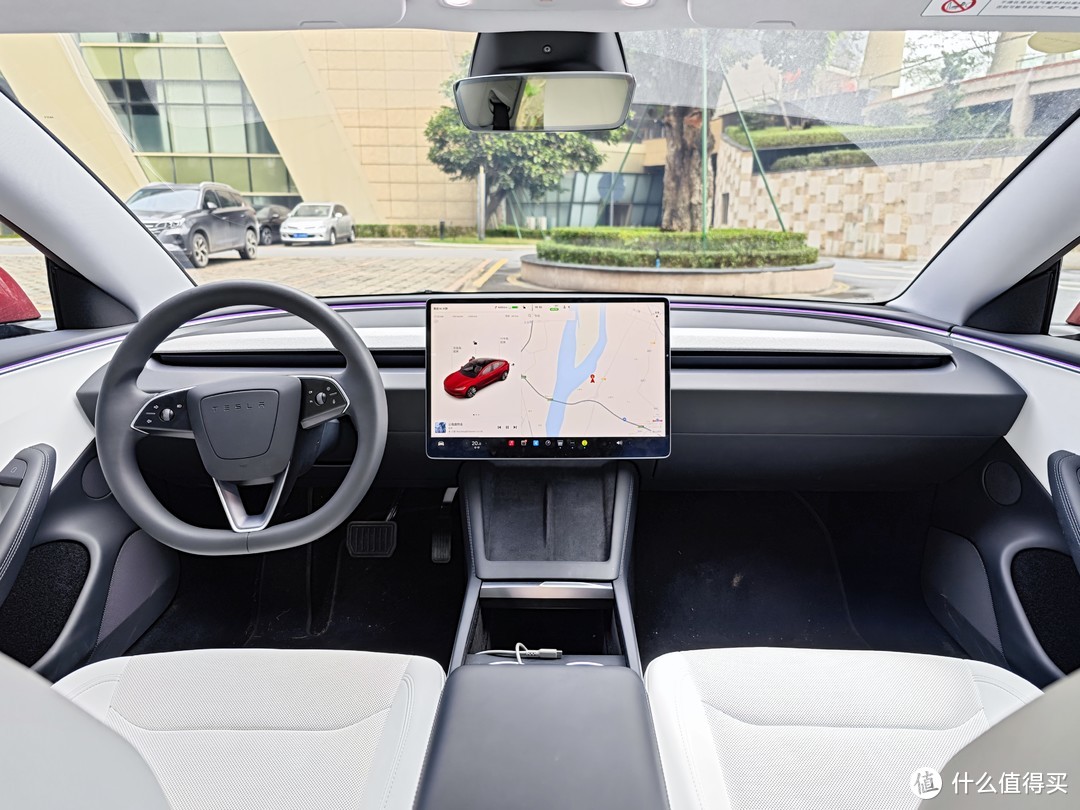 焕新版model3：表面变化不大，不过感受挺深