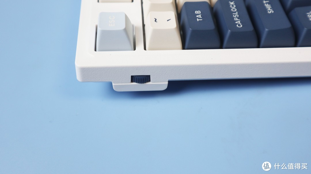高颜值搭配白磁轴， 杜伽K100机械键盘深度体验