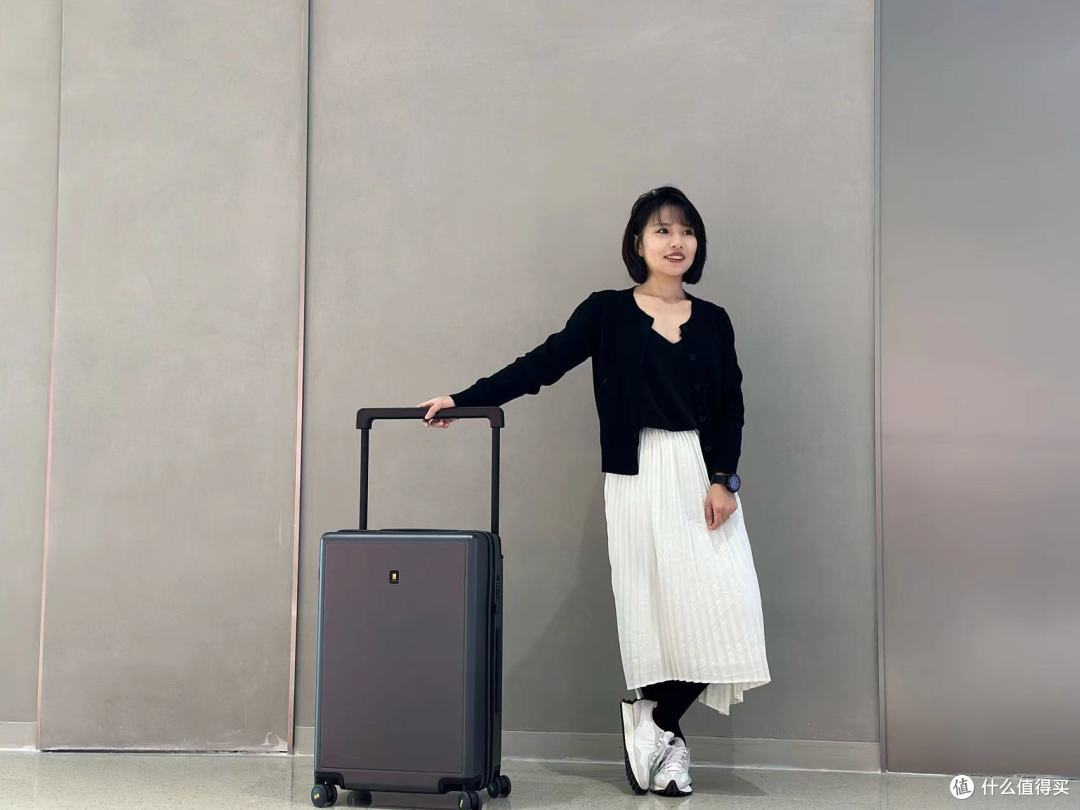 拉杆箱怎么选？从拉杆到滚轮，一文教你如何挑选择高品质行李箱