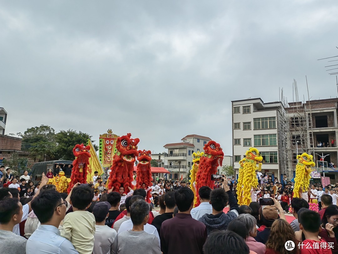 闻名中外湛江文车醒狮团表演