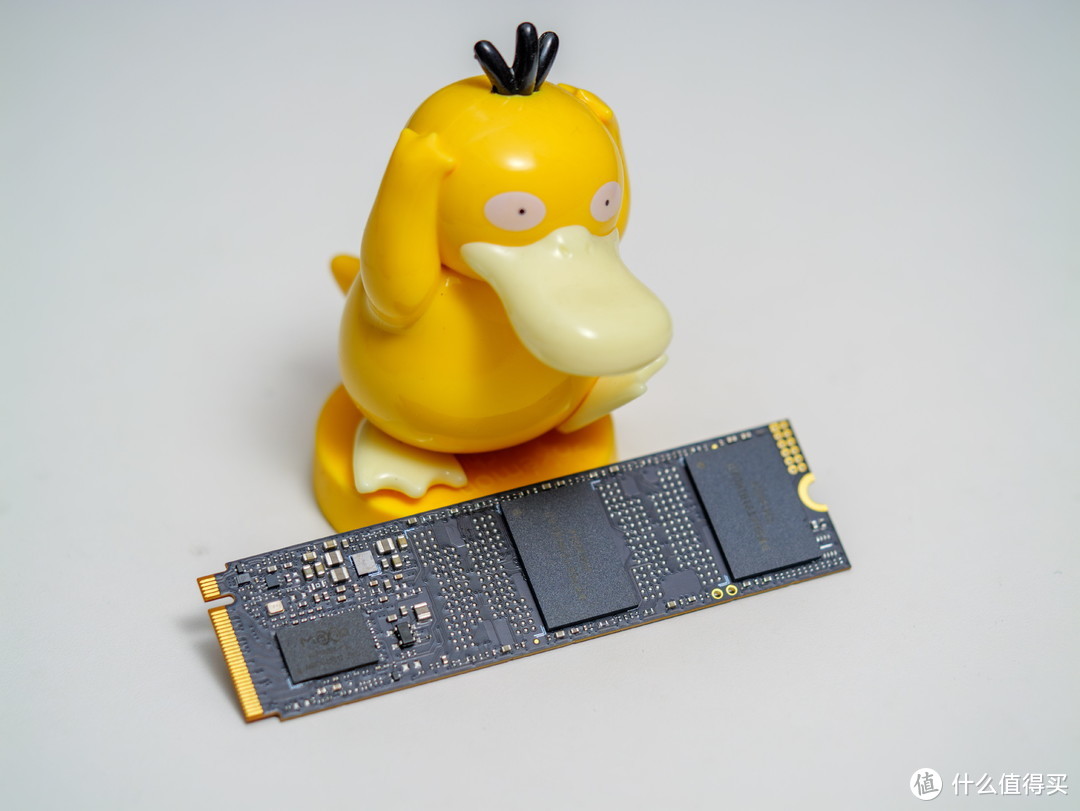 幕后存储大佬走向台前的诚意之作：佰维WOOKONG NV7400 1TB SSD专业向详细评测